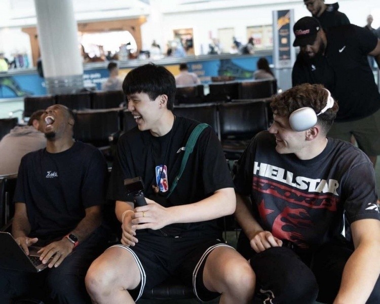 拓记：杨瀚森下赛季场均能有12分钟上场时间 中锋主要是他&amp;克林根