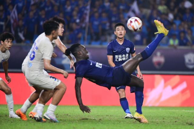 九游官网-【中超】奥乌苏倒勾王鹏林良铭进球 沧州2比1大连人